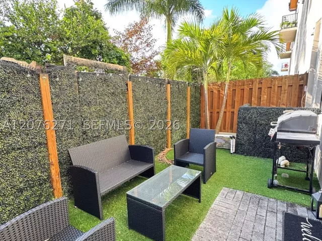 3-bedroom home for rent in Doral - 10413 NW 82nd St 3 - MondialRealty