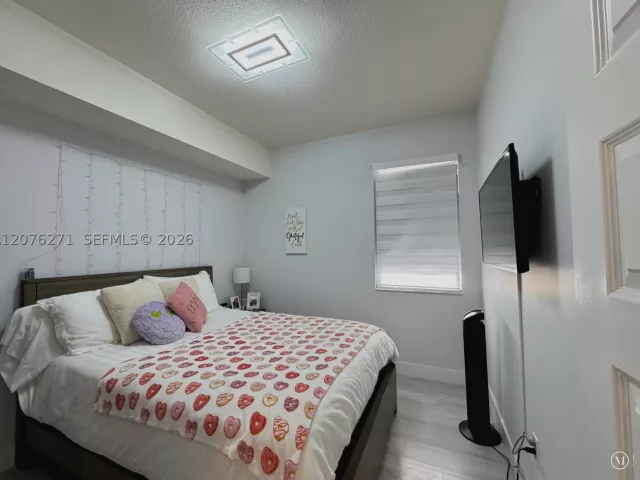 3-bedroom home for rent in Doral - 10413 NW 82nd St 3 - MondialRealty
