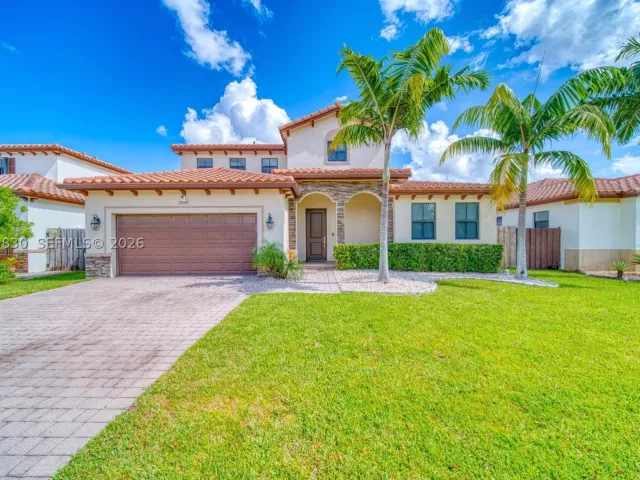 4-bedroom home for sale in Homestead - 2655 SE 1st St - MondialRealty