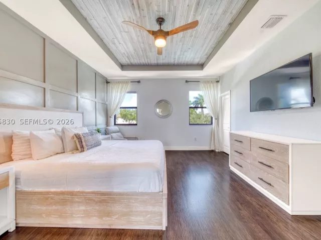 4-bedroom home for sale in Homestead - 2655 SE 1st St - MondialRealty