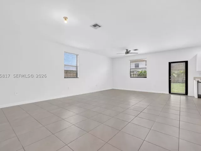 4-bedroom home for sale in Homestead - 11942 SW 239th St - MondialRealty
