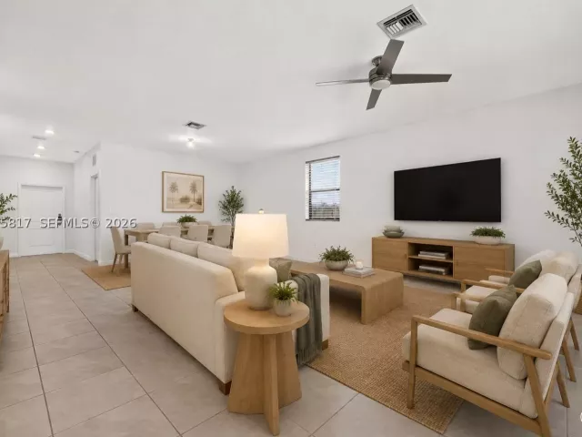 4-bedroom home for sale in Homestead - 11942 SW 239th St - MondialRealty