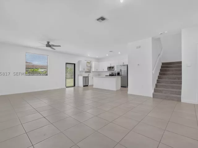 4-bedroom home for sale in Homestead - 11942 SW 239th St - MondialRealty