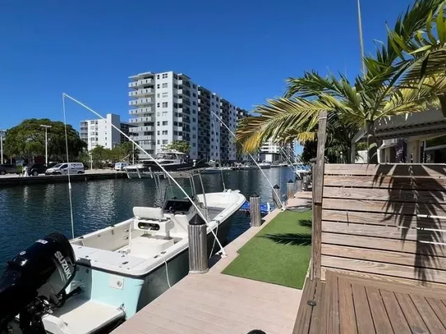 3-bedroom home for sale in North Miami Beach - 3780 NE 167TH Street Unit #48 - MondialRealty