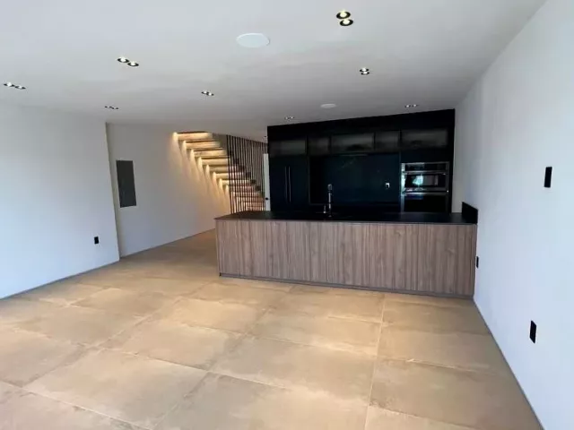 3-bedroom home for sale in North Miami Beach - 3780 NE 167TH Street Unit #48 - MondialRealty