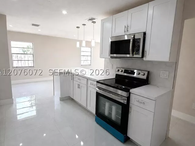 4-bedroom home for rent in Homestead - 15400 SW 305th St - MondialRealty