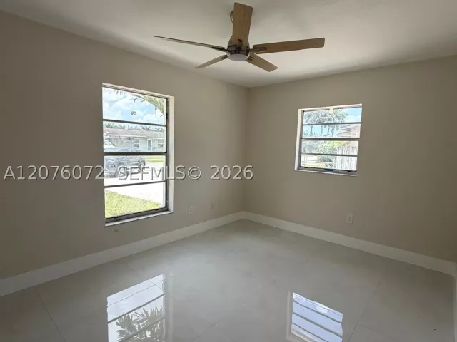 4-bedroom home for rent in Homestead - 15400 SW 305th St - MondialRealty