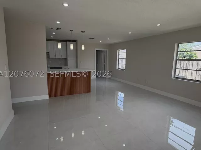 4-bedroom home for rent in Homestead - 15400 SW 305th St - MondialRealty