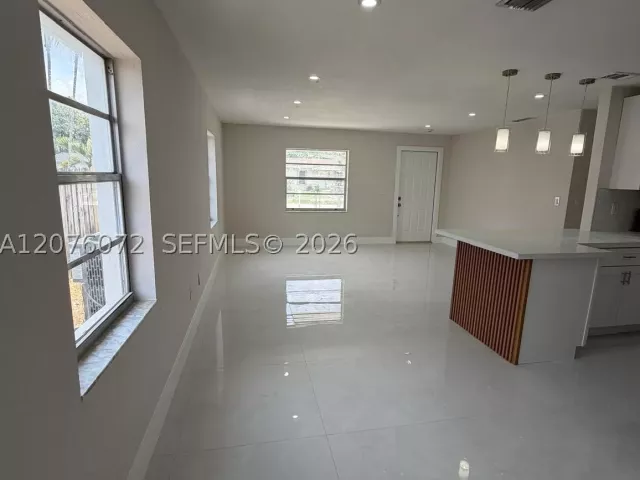 4-bedroom home for rent in Homestead - 15400 SW 305th St - MondialRealty