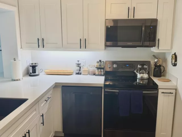 3-bedroom home for sale in Wilton Manors - 614 NE 26th Street - MondialRealty