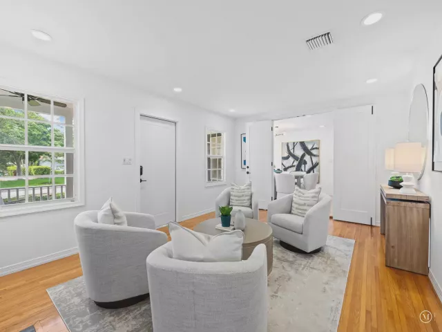 4-bedroom home for sale in Fort Lauderdale - 1001 SE 10th Street - MondialRealty