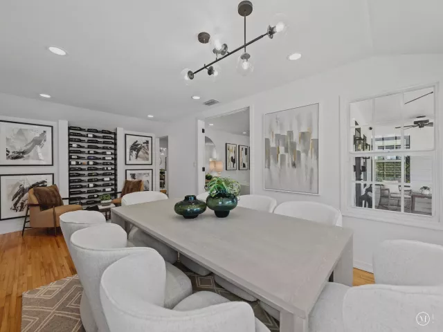 4-bedroom home for sale in Fort Lauderdale - 1001 SE 10th Street - MondialRealty