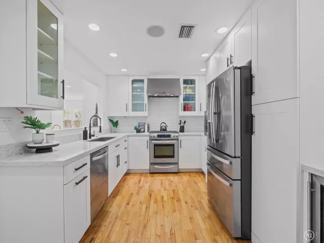 4-bedroom home for sale in Fort Lauderdale - 1001 SE 10th Street - MondialRealty