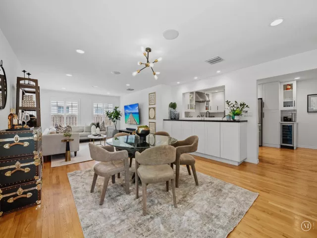 4-bedroom home for sale in Fort Lauderdale - 1001 SE 10th Street - MondialRealty