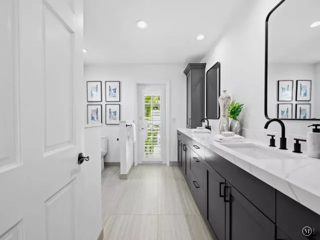 4-bedroom home for sale in Fort Lauderdale - 1001 SE 10th Street - MondialRealty