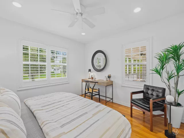 4-bedroom home for sale in Fort Lauderdale - 1001 SE 10th Street - MondialRealty