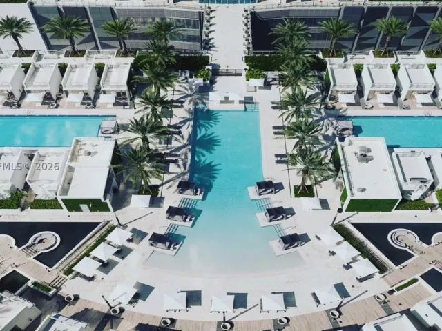 1-bedroom condo for rent in Miami - 851 NE 1st Ave 3402 - MondialRealty