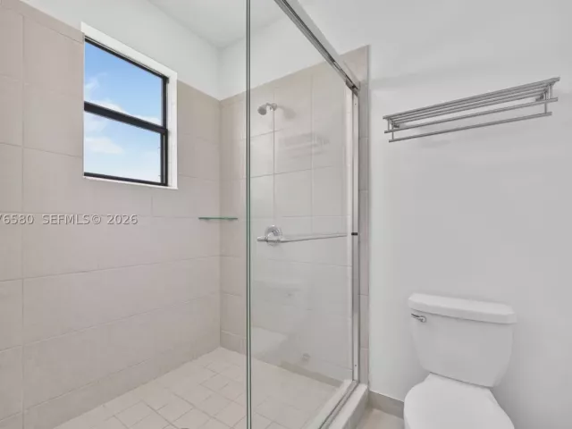 4-bedroom home for rent in Homestead - 11942 SW 239th St 11942 - MondialRealty