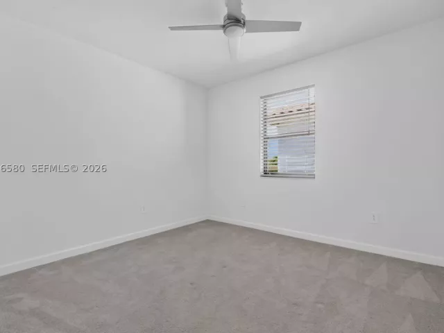 4-bedroom home for rent in Homestead - 11942 SW 239th St 11942 - MondialRealty