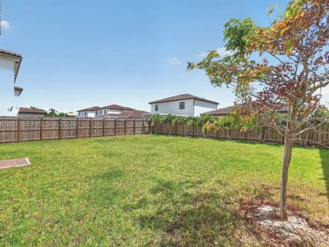 4-bedroom home for rent in Homestead - 11942 SW 239th St 11942 - MondialRealty