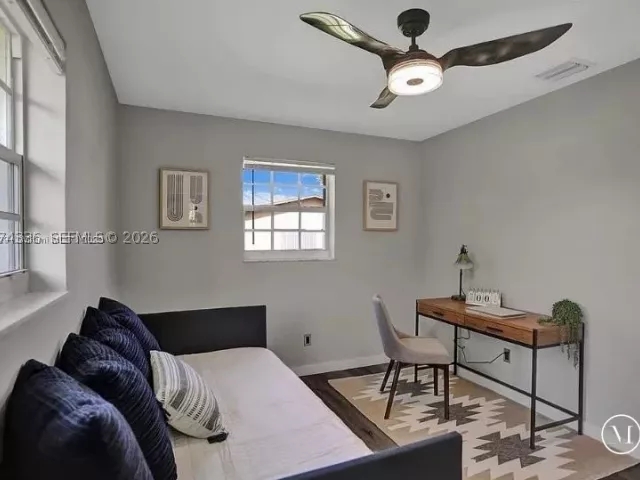 3-bedroom home for sale in Hallandale Beach - 302 NW 9th St - MondialRealty