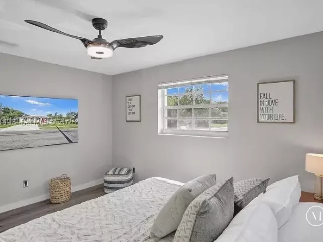 3-bedroom home for sale in Hallandale Beach - 302 NW 9th St - MondialRealty