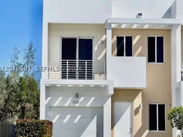 3-bedroom home for rent in Doral -  - MondialRealty