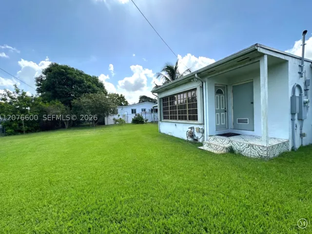 3-bedroom home for sale in Miami Gardens - 2961 NW 162nd St - MondialRealty