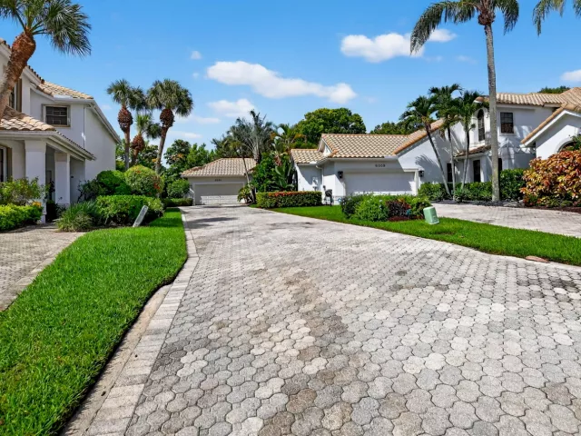 3-bedroom home for rent in Boca Raton - 6301 NW 25th Way - MondialRealty