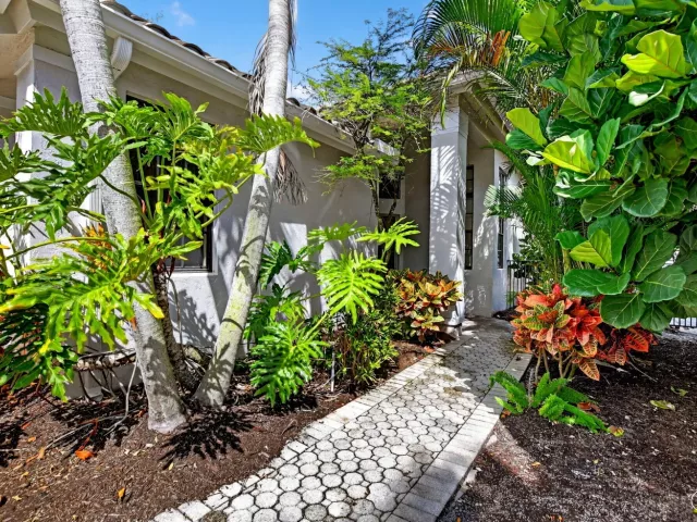 3-bedroom home for rent in Boca Raton - 6301 NW 25th Way - MondialRealty