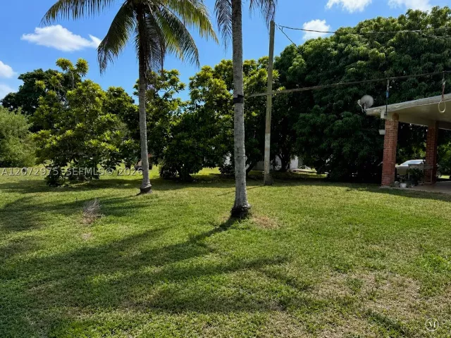 3-bedroom home for sale in Homestead - 20890 SW 236th St - MondialRealty