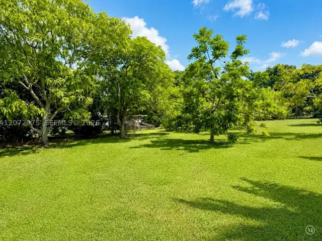 3-bedroom home for sale in Homestead - 20890 SW 236th St - MondialRealty