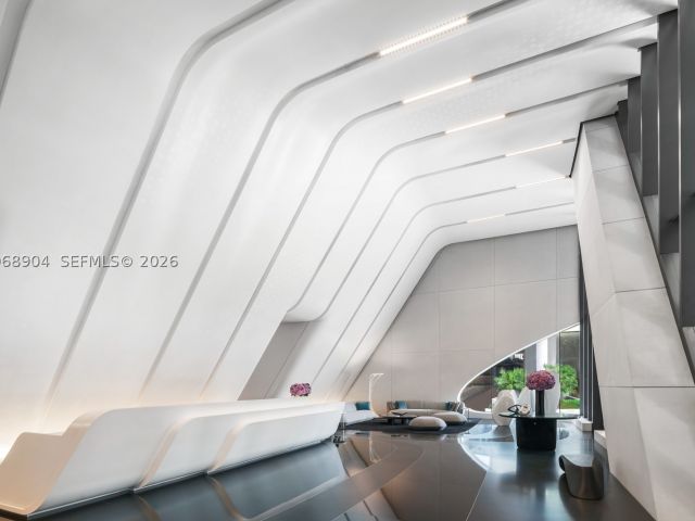4-bedroom condo for rent in Miami - 1000 Biscayne Blvd 3901 - MondialRealty