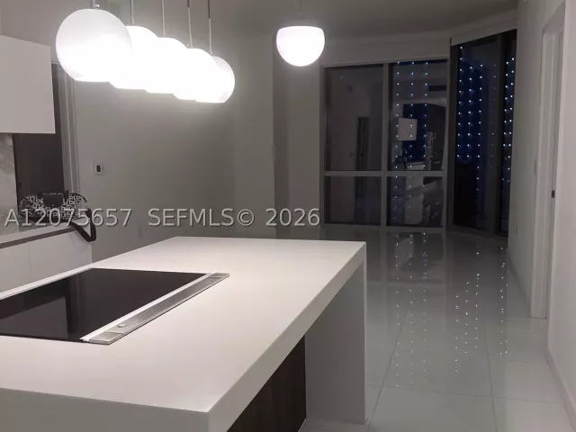 2-bedroom condo for rent in Miami - 851 NE 1st Ave 2107 - MondialRealty