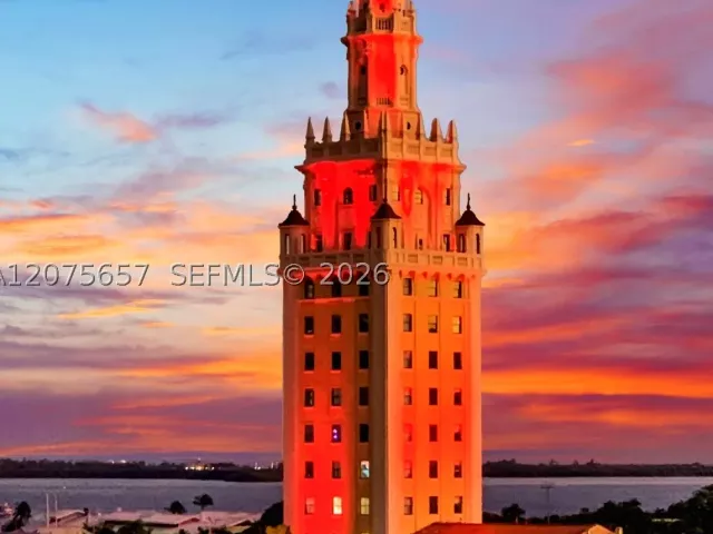 2-bedroom condo for rent in Miami - 851 NE 1st Ave 2107 - MondialRealty