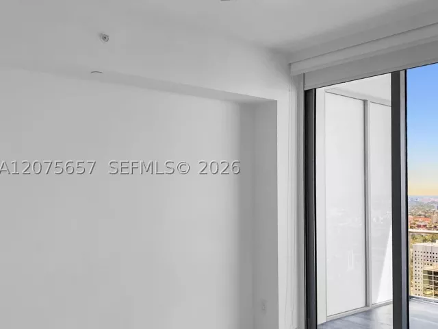 2-bedroom condo for rent in Miami - 851 NE 1st Ave 2107 - MondialRealty