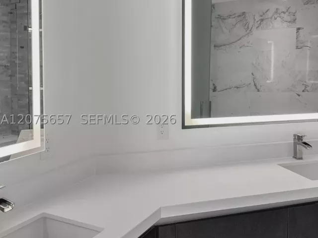 2-bedroom condo for rent in Miami - 851 NE 1st Ave 2107 - MondialRealty