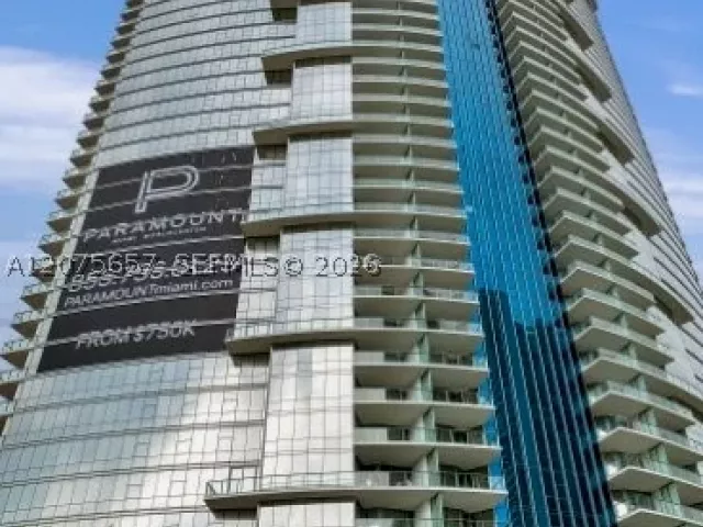 2-bedroom condo for rent in Miami - 851 NE 1st Ave 2107 - MondialRealty