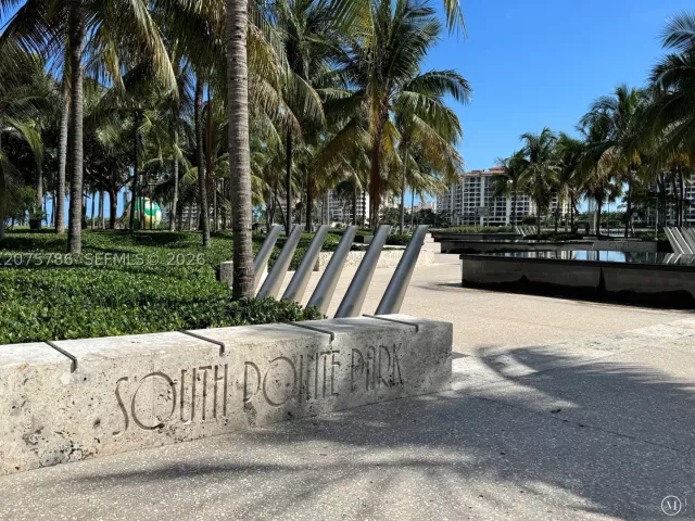 2-bedroom home for rent in Miami Beach - 204 Washington Ave 13 - MondialRealty