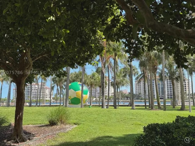 2-bedroom home for rent in Miami Beach - 204 Washington Ave 13 - MondialRealty
