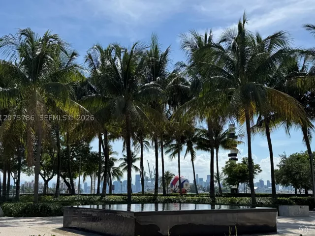 2-bedroom home for rent in Miami Beach - 204 Washington Ave 13 - MondialRealty