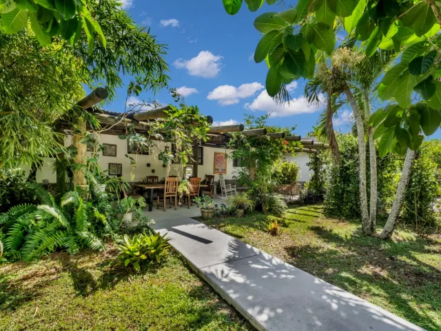 4-bedroom home for sale in Homestead - 20790 SW 398TH Street - MondialRealty