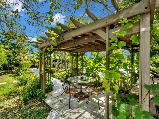 4-bedroom home for sale in Homestead - 20790 SW 398TH Street - MondialRealty