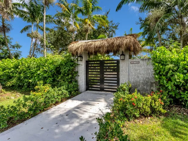 4-bedroom home for sale in Homestead - 20790 SW 398TH Street - MondialRealty