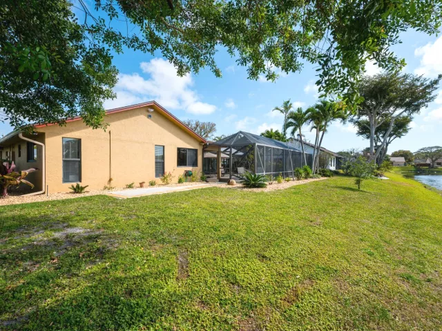 3-bedroom home for rent in Delray Beach - 3250 Lakeview Boulevard - MondialRealty