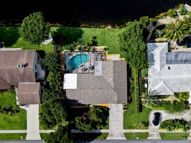 3-bedroom home for rent in Delray Beach - 3250 Lakeview Boulevard - MondialRealty