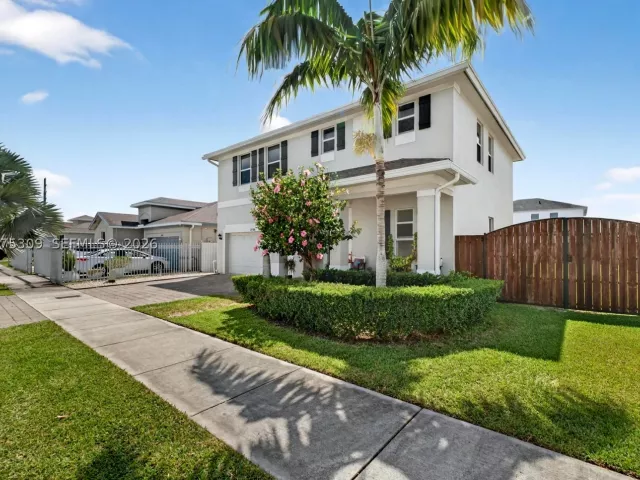4-bedroom home for rent in Homestead - 27884 SW 133rd Path 27884 - MondialRealty