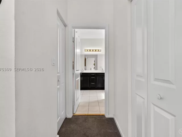4-bedroom home for rent in Homestead - 27884 SW 133rd Path 27884 - MondialRealty