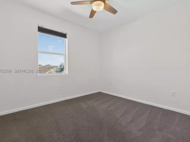 4-bedroom home for rent in Homestead - 27884 SW 133rd Path 27884 - MondialRealty