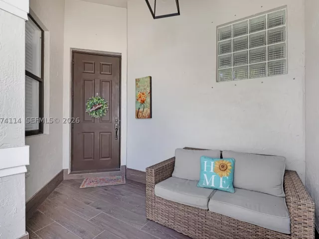 3-bedroom home for rent in Miami - 16082 SW 68th Ter 0 - MondialRealty